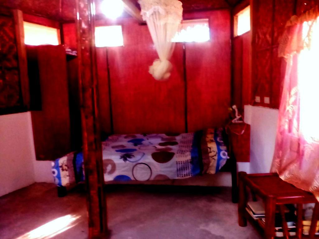 Lennon'S Place Backpacker Hostel Panglao Exteriér fotografie