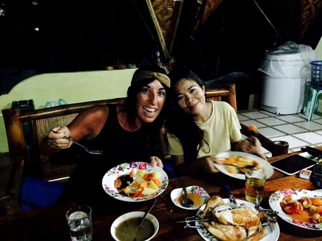 Lennon'S Place Backpacker Hostel Panglao Exteriér fotografie