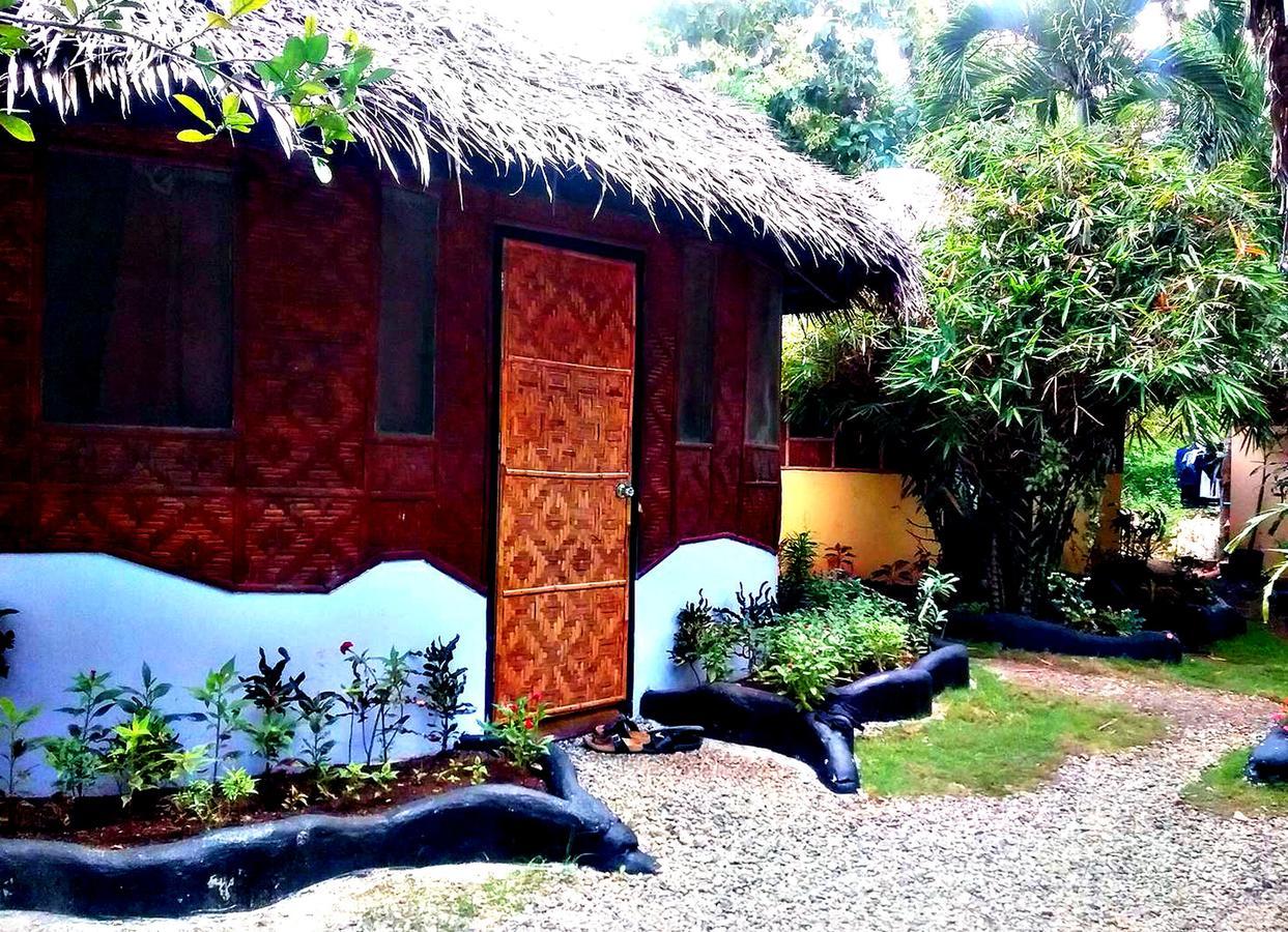 Lennon'S Place Backpacker Hostel Panglao Exteriér fotografie