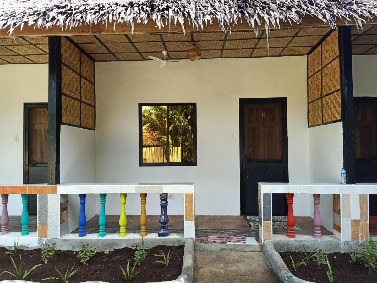 Lennon'S Place Backpacker Hostel Panglao Exteriér fotografie